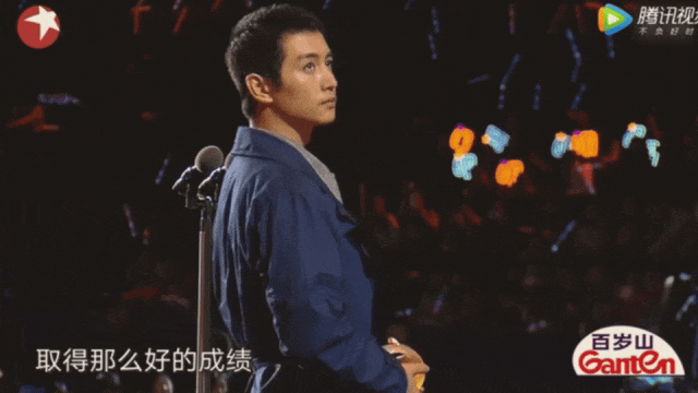 疯了！搭小 19 岁奶狗新剧爆火出圈澳门新葡京网页42 岁陈妍希离婚后杀(图3)