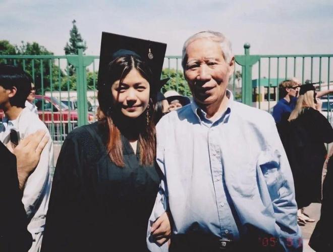 疯了！搭小 19 岁奶狗新剧爆火出圈澳门新葡京网页42 岁陈妍希离婚后杀(图12)